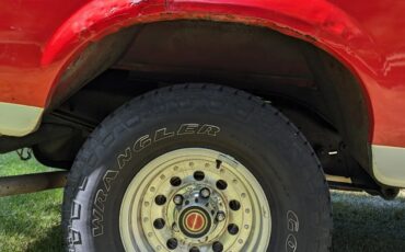 Ford-Bronco-1993-Red-Grey-4