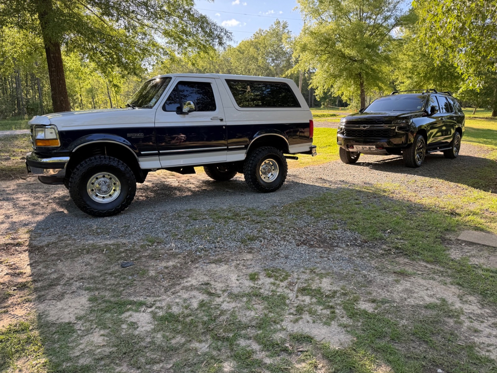Ford-Bronco-1994-SUV-1