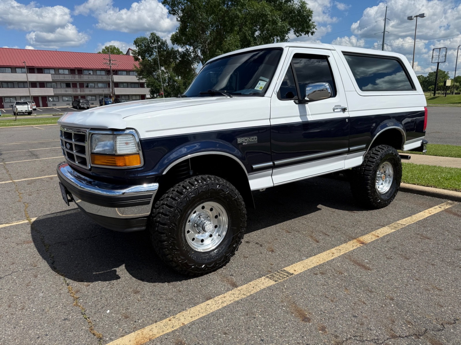 Ford-Bronco-1994-SUV-26