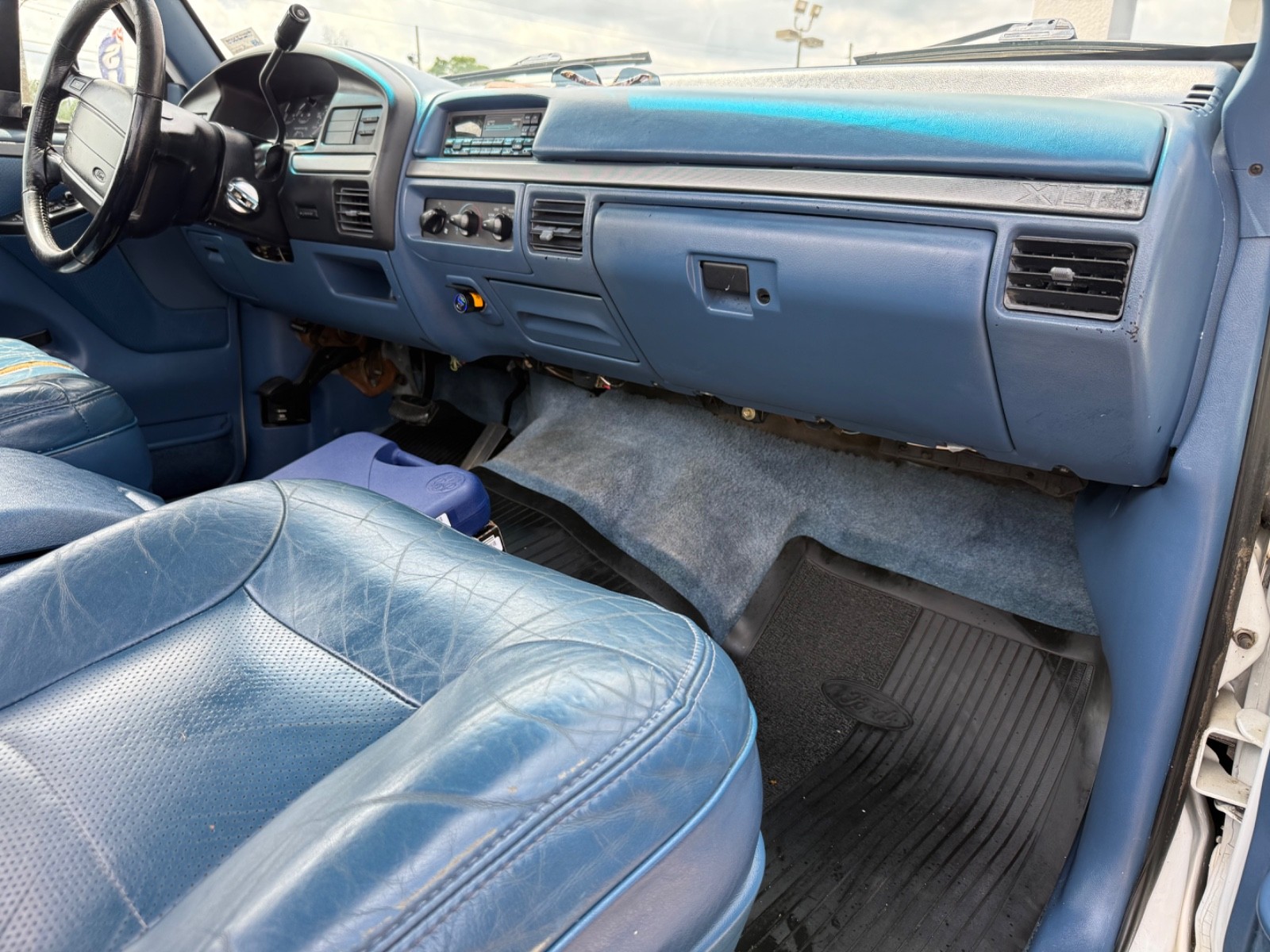 Ford-Bronco-1994-SUV-6
