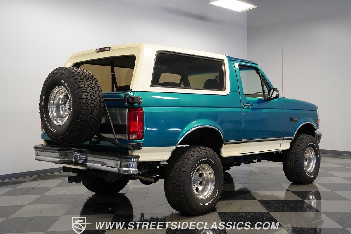 Ford-Bronco-1996-SUV-12
