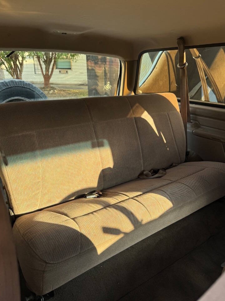 Ford-Bronco-1996-SUV-14