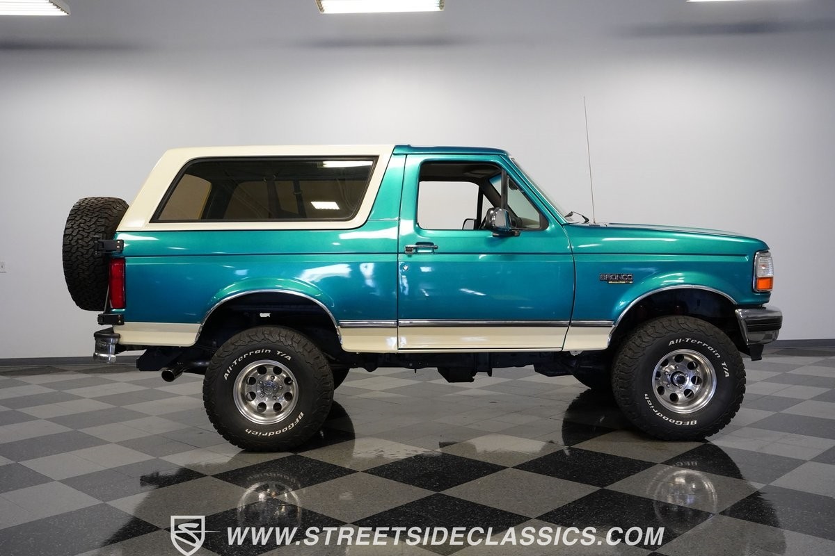 Ford-Bronco-1996-SUV-14