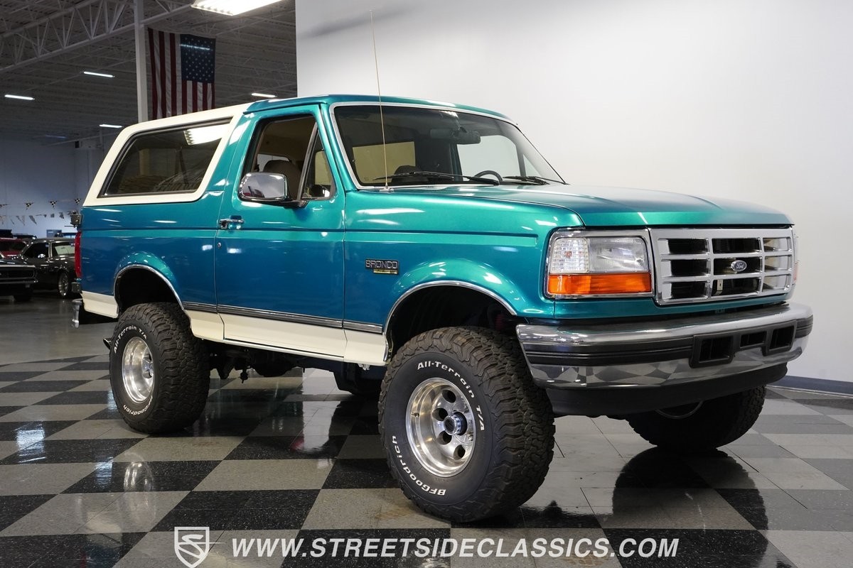 Ford-Bronco-1996-SUV-16