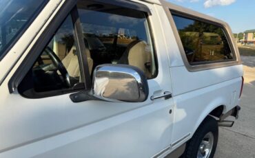 Ford-Bronco-1996-SUV-17