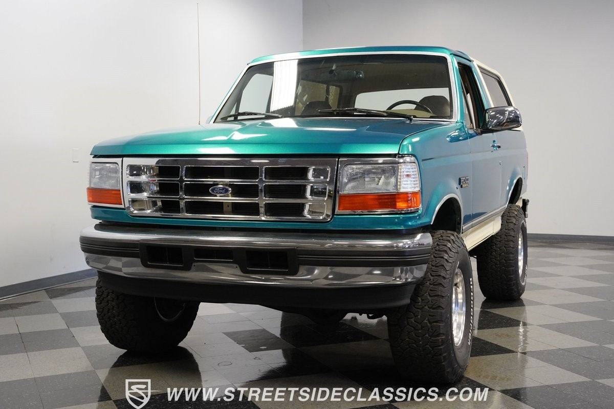 Ford-Bronco-1996-SUV-18