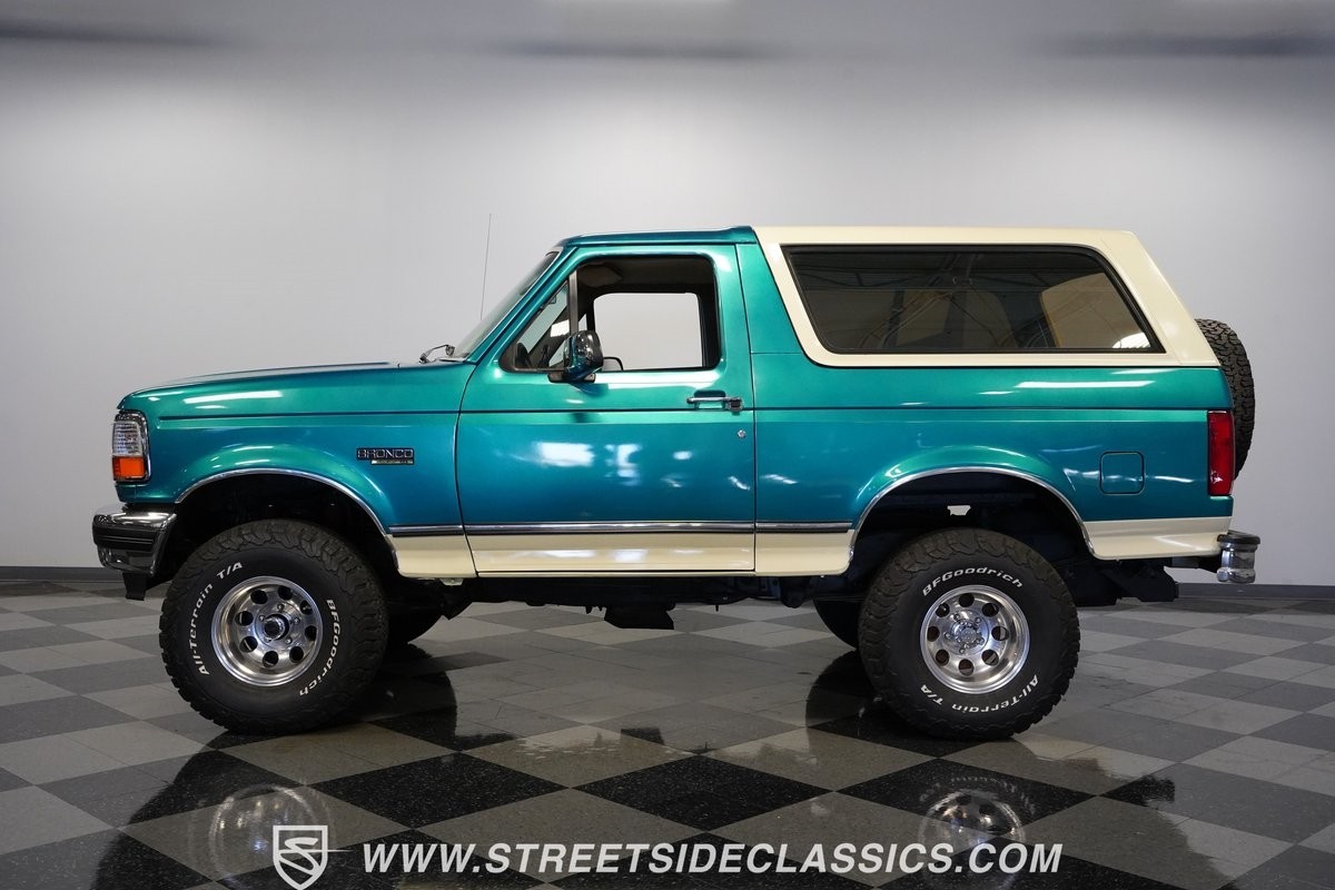 Ford-Bronco-1996-SUV-2