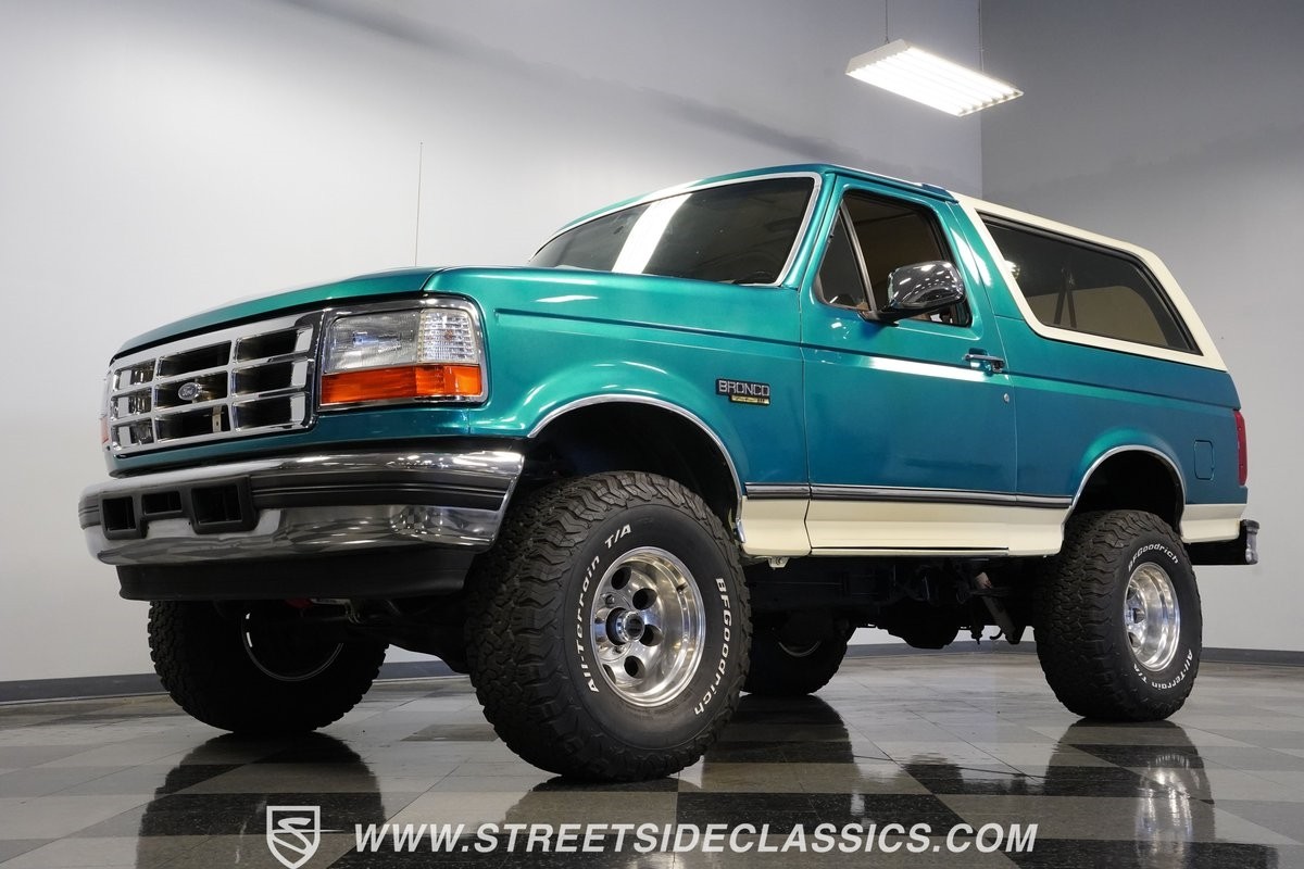 Ford-Bronco-1996-SUV-21