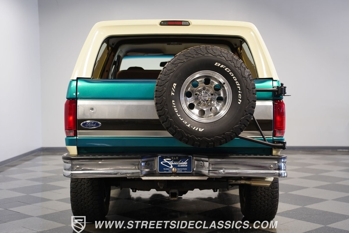 Ford-Bronco-1996-SUV-25
