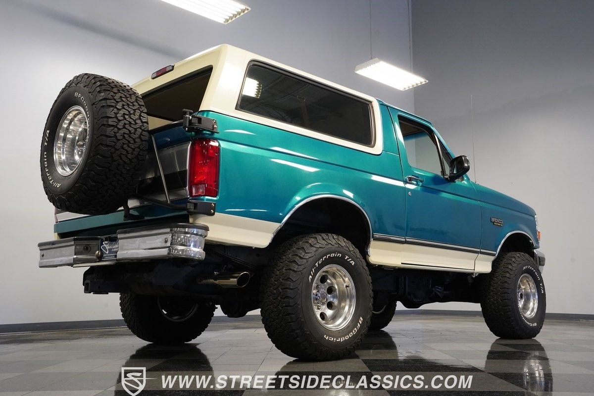 Ford-Bronco-1996-SUV-27