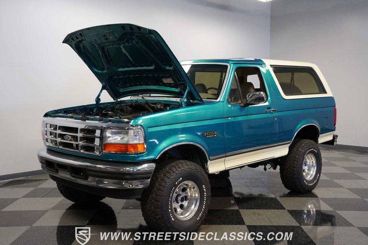 Ford-Bronco-1996-SUV-31