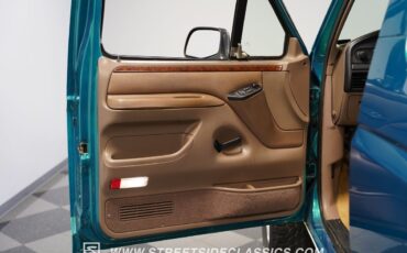 Ford-Bronco-1996-SUV-37
