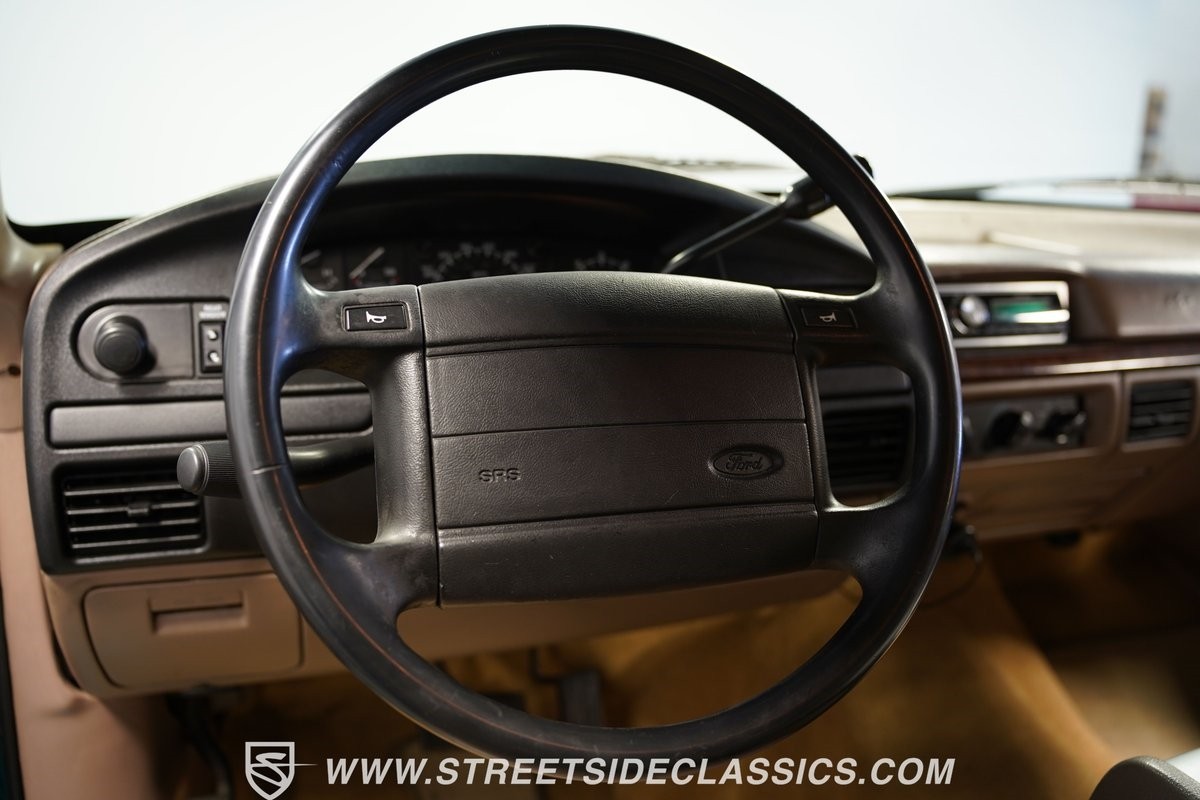 Ford-Bronco-1996-SUV-39