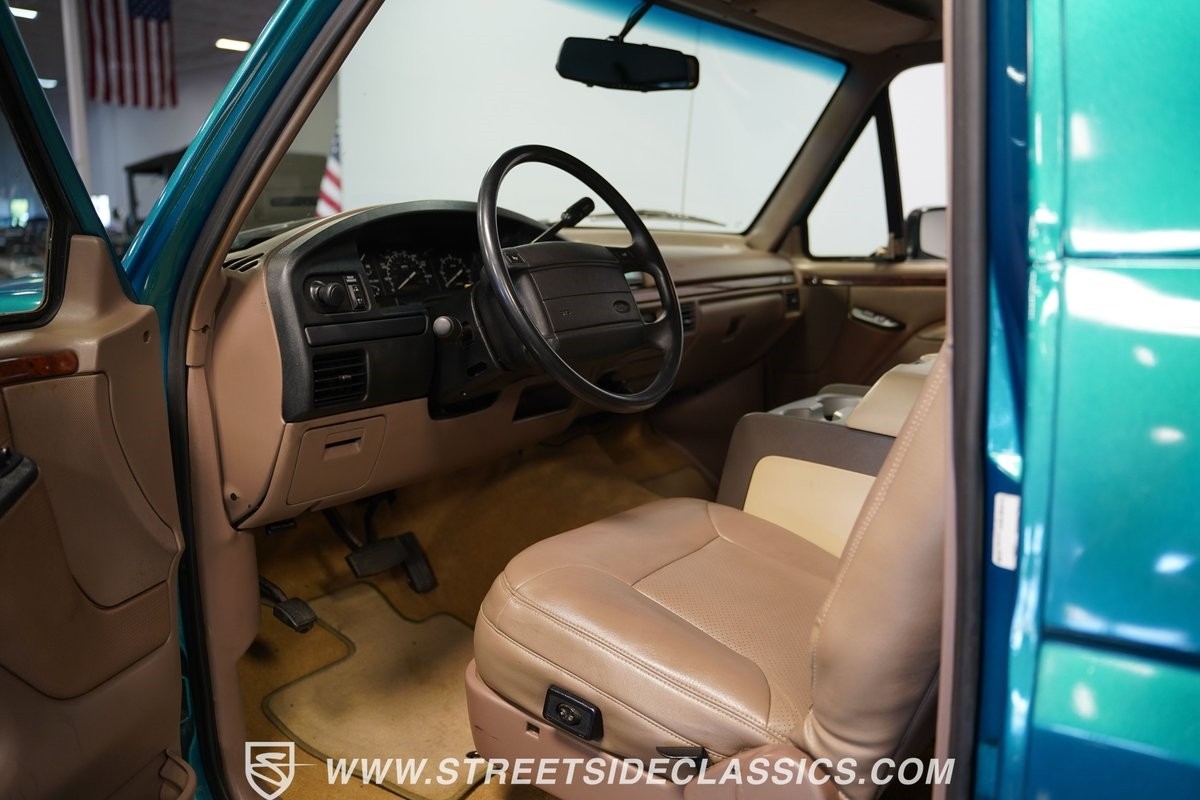 Ford-Bronco-1996-SUV-4