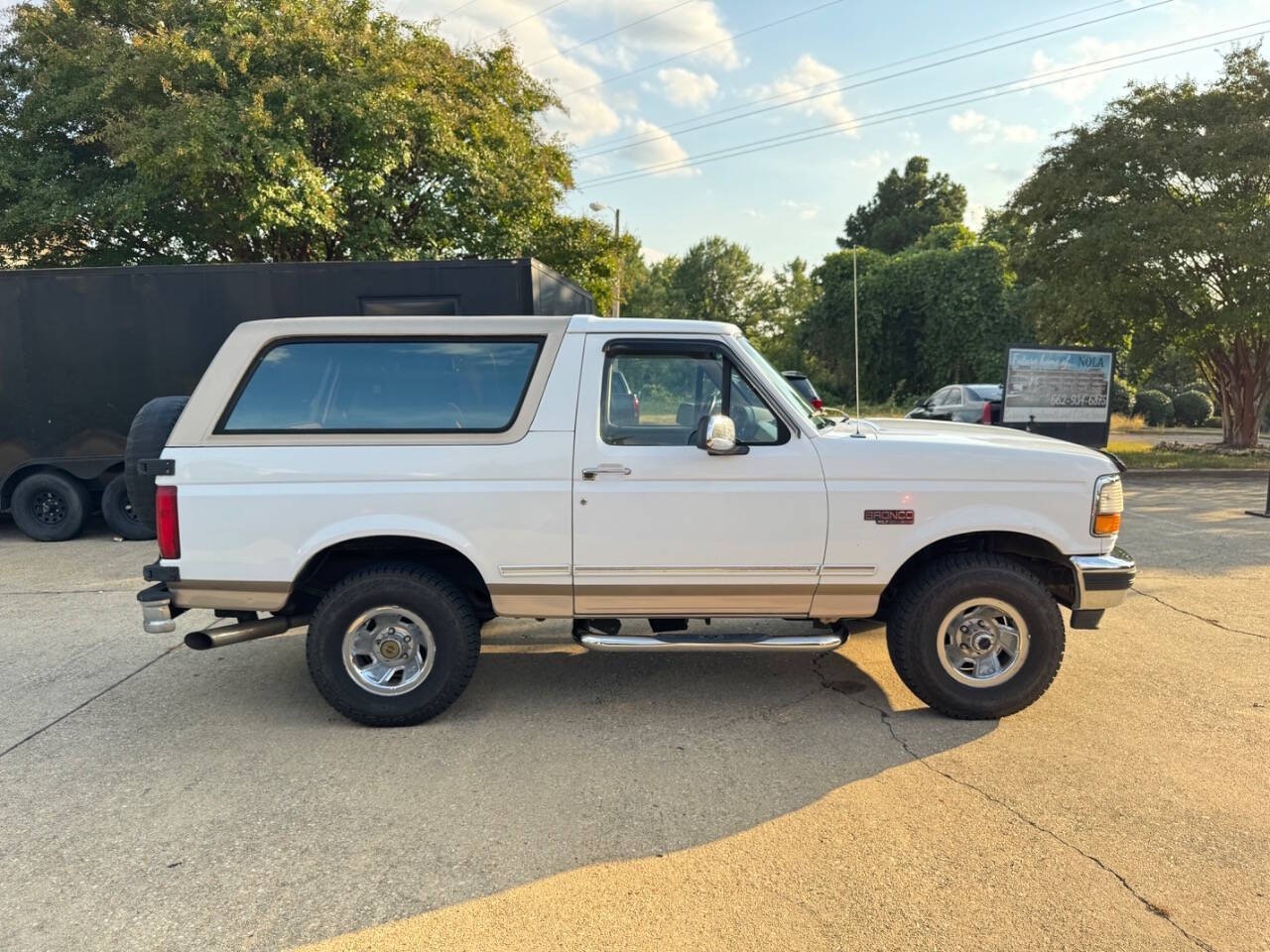 Ford-Bronco-1996-SUV-5