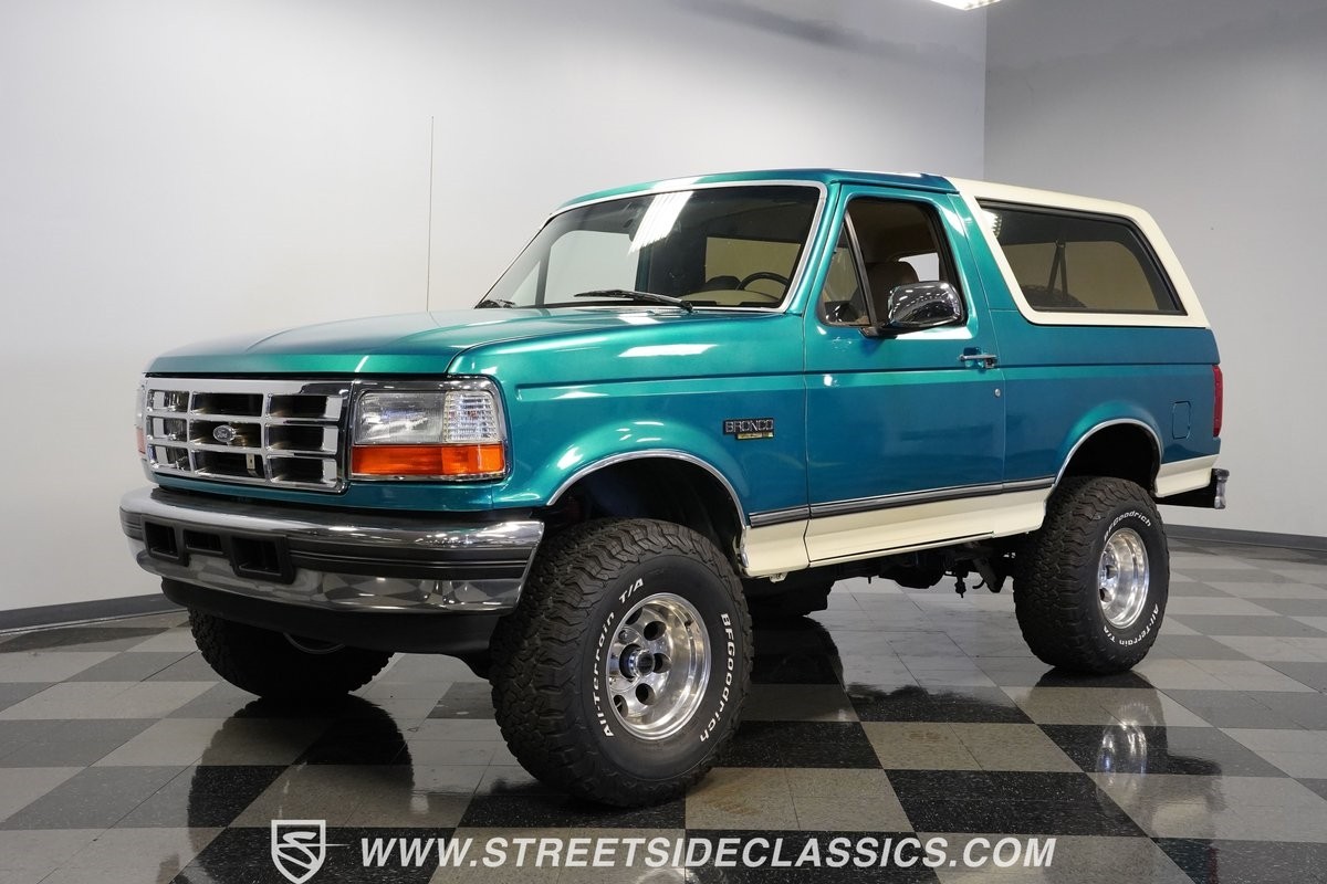 Ford-Bronco-1996-SUV-5