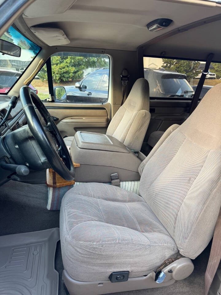 Ford-Bronco-1996-SUV-9
