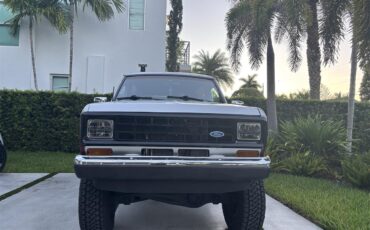 Ford-Bronco-ii-1988-RED-AND-GREY-RED-1