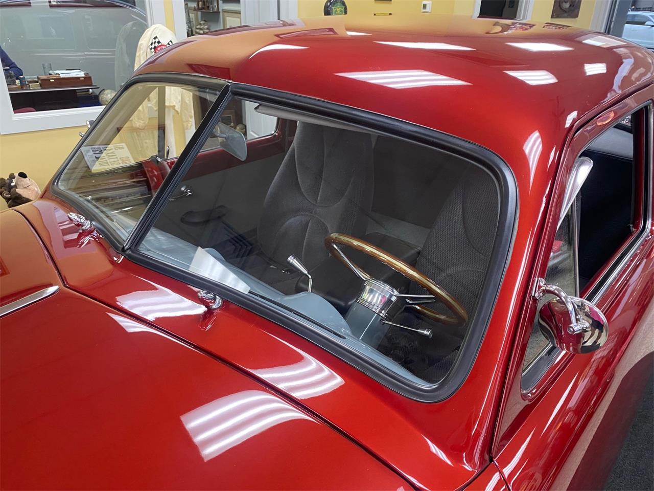Ford-Business-coupe-1950-Candy-Apple-Red-Gray-5