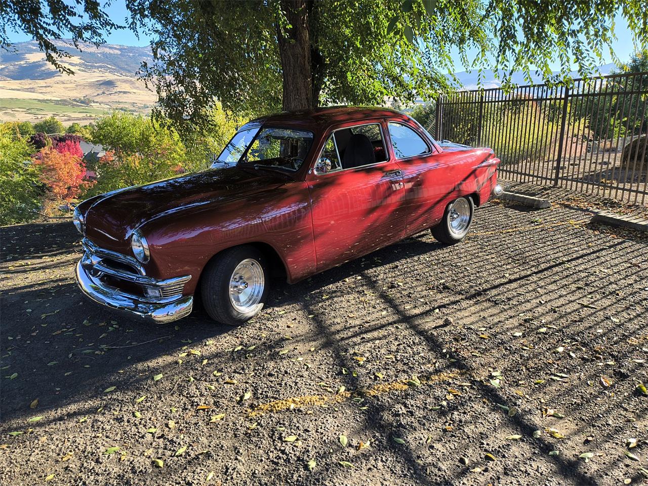 Ford-Business-coupe-1950-Candy-Apple-Red-Gray