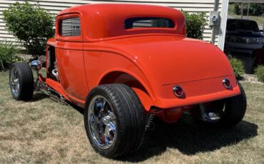 Ford-Coupe-1932-Coupe-11