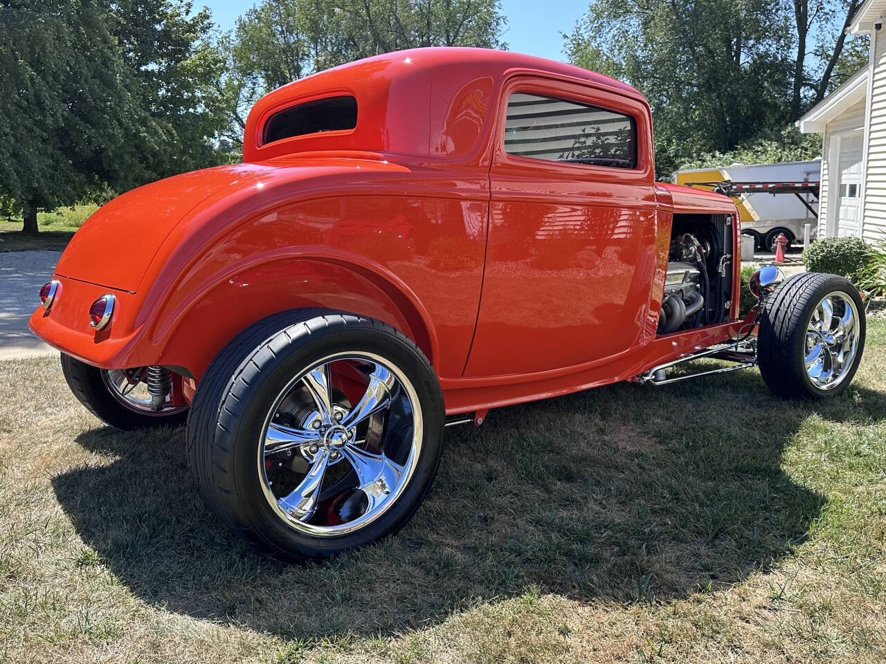 Ford-Coupe-1932-Coupe-8