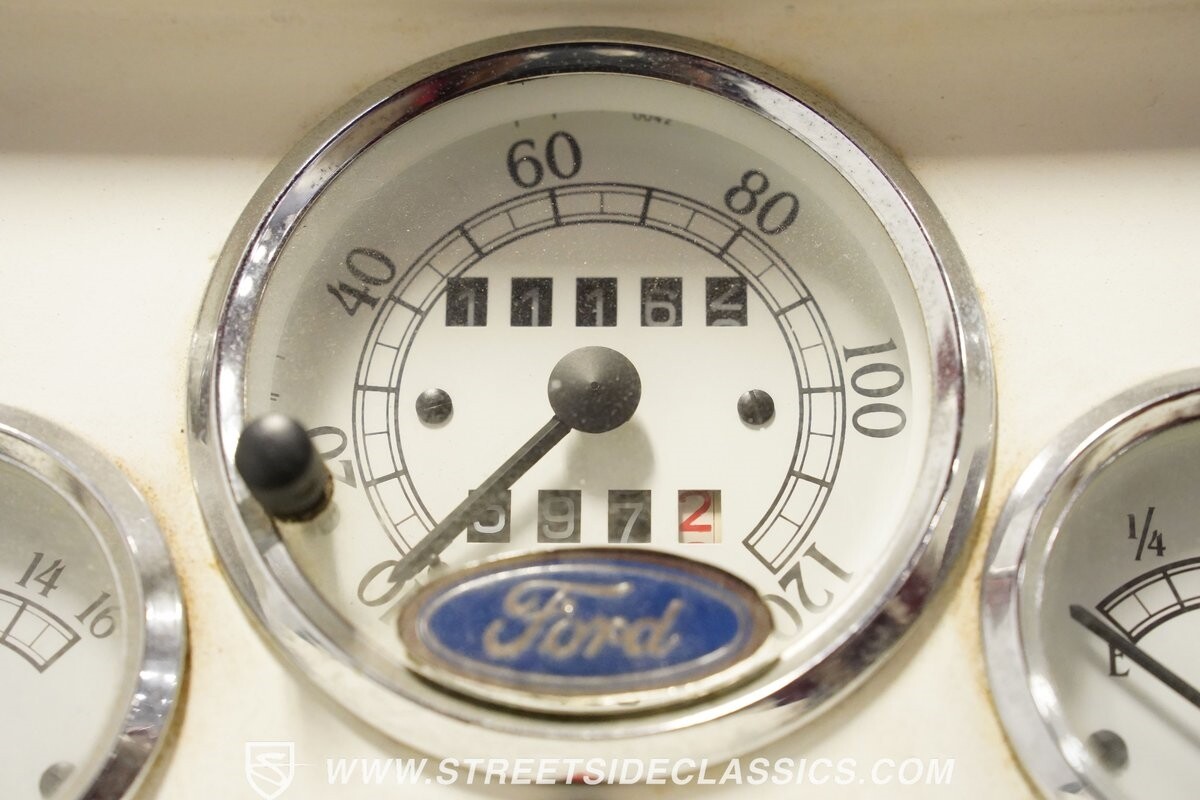 Ford-Coupe-1941-Coupe-32