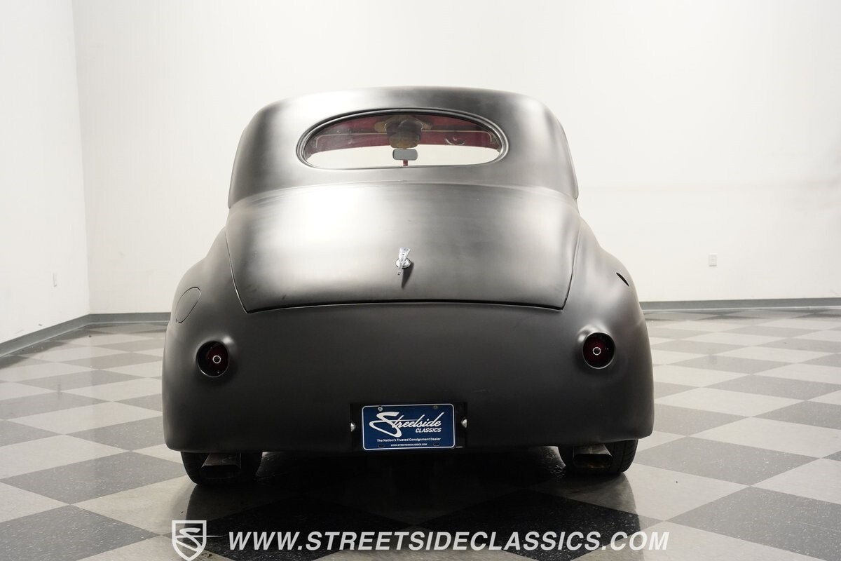 Ford-Coupe-1941-Coupe-9