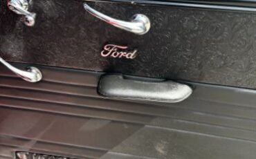 Ford-Coupe-1942-Torch-Red-12