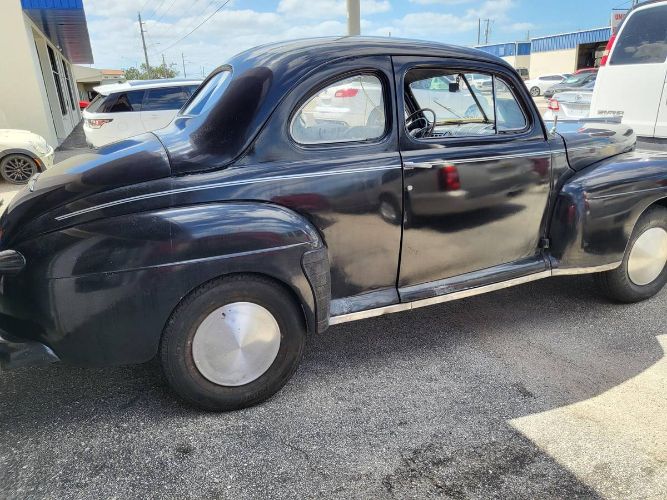 Ford-Coupe-1947-Black-10