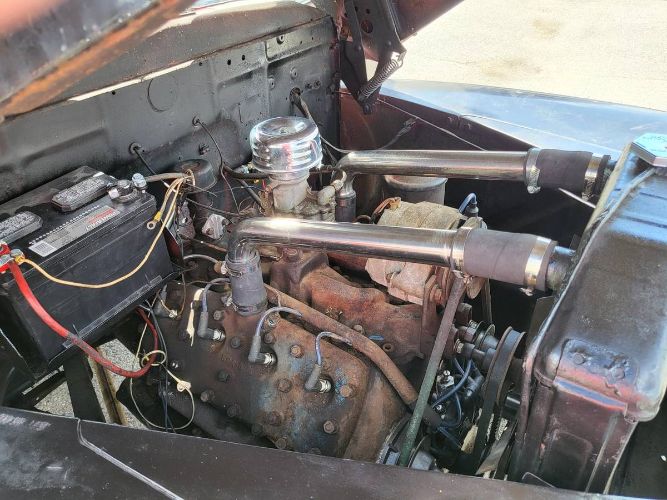 Ford-Coupe-1947-Black-13
