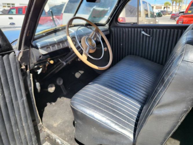 Ford-Coupe-1947-Black-8