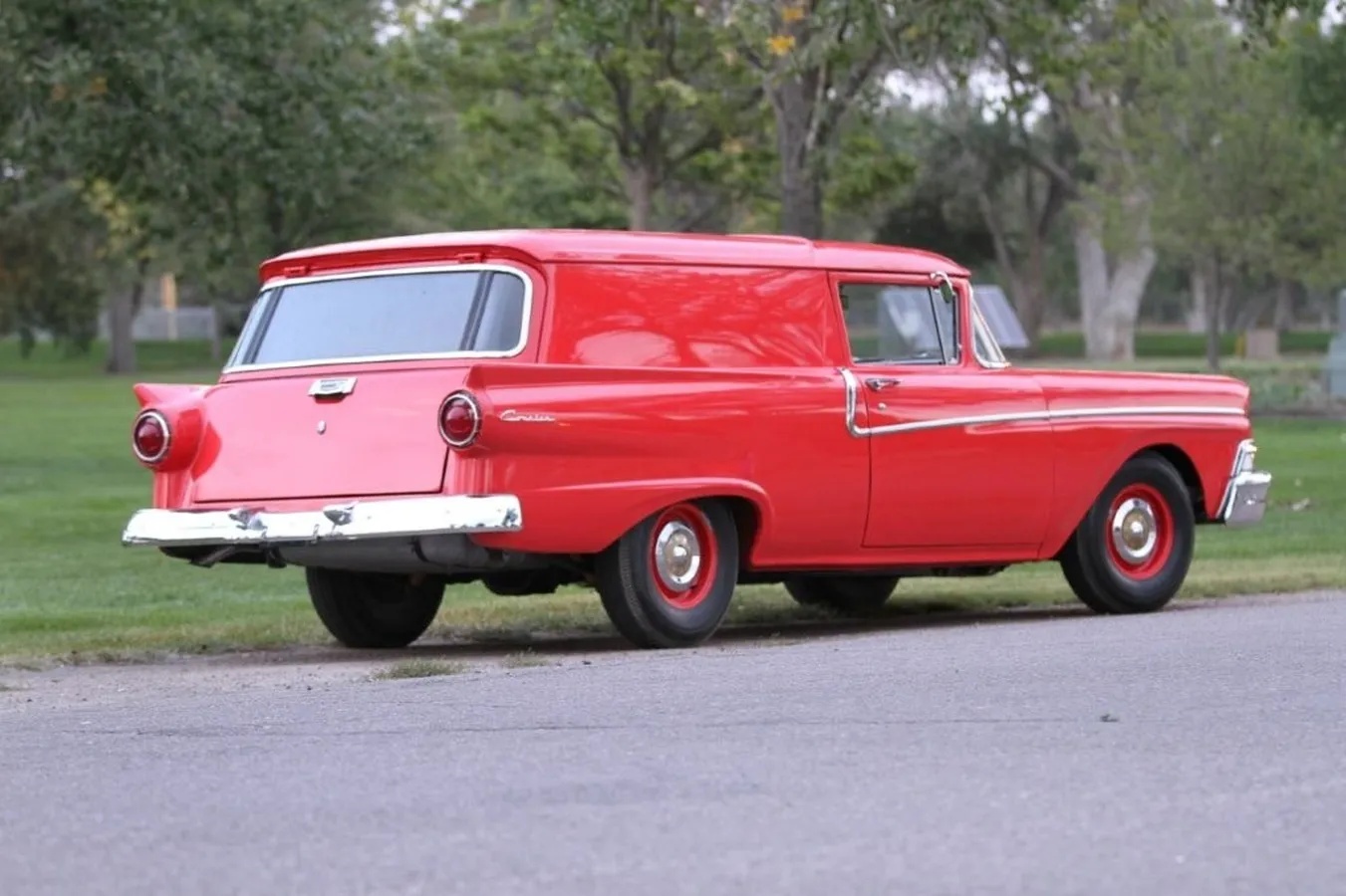 Ford-Courier-1958-Red-Light-Grey-2