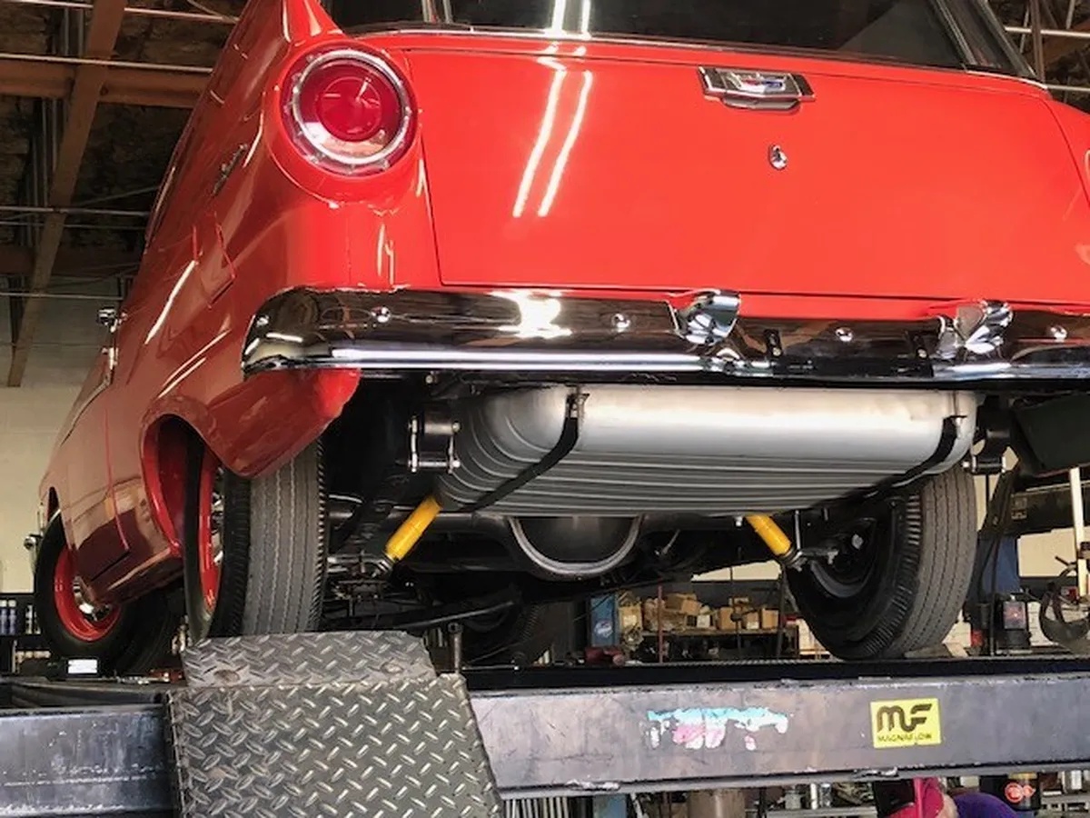 Ford-Courier-1958-Red-Light-Grey-9