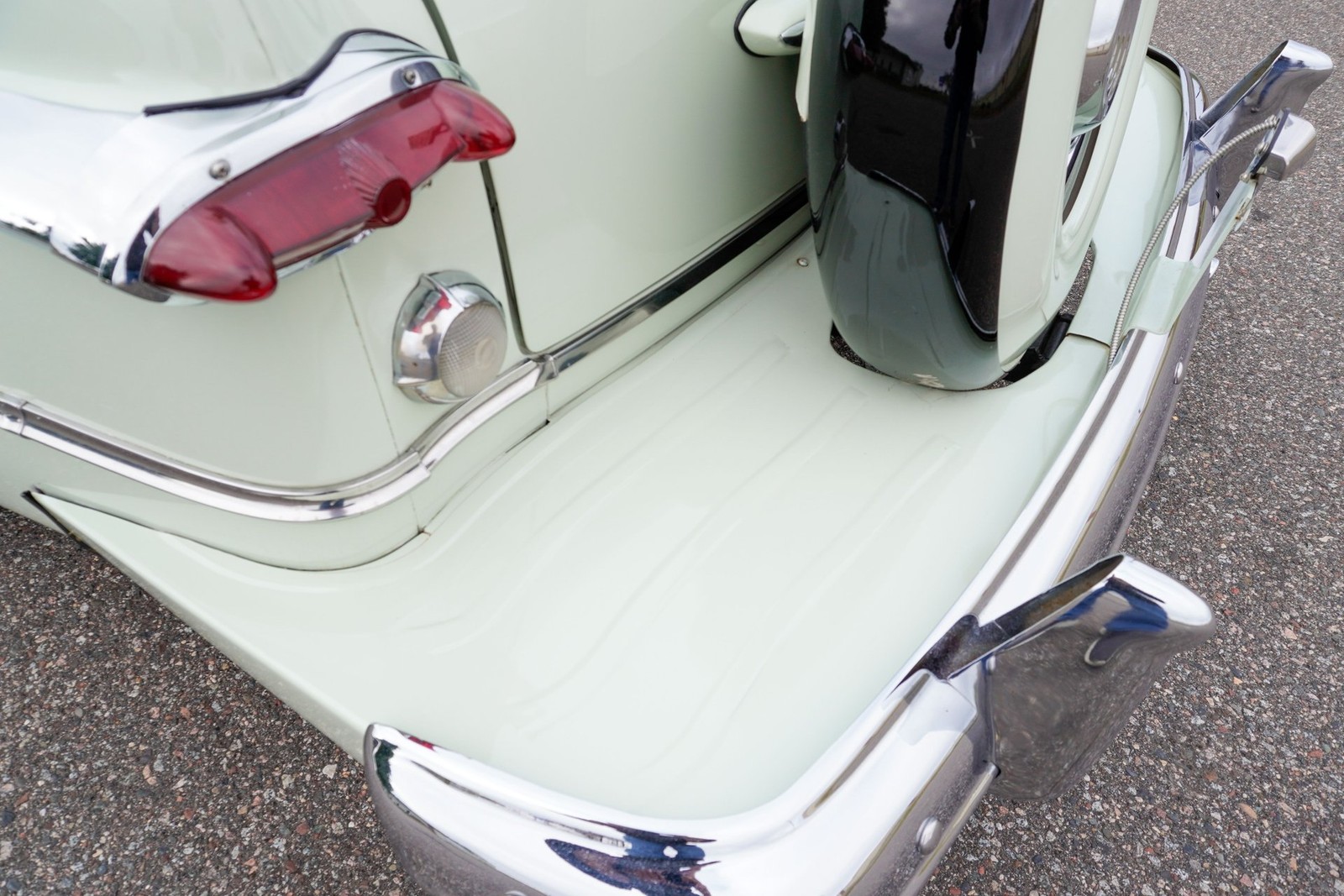 Ford-Crown-Victoria-1951-Other-37