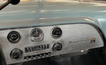 Ford-Crown-Victoria-1951-Sedan-10