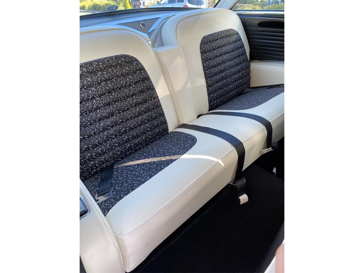 Ford-Crown-victoria-1955-Black-and-white-Black-and-white-28