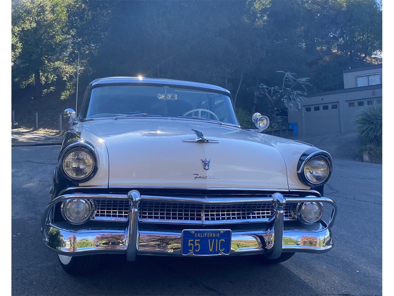 Ford-Crown-victoria-1955-Black-and-white-Black-and-white-6