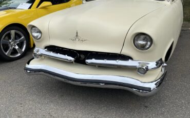 Ford-Custom-1949-Beige-White-17