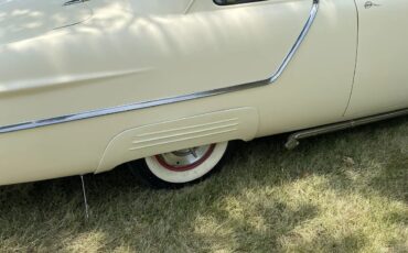 Ford-Custom-1949-Beige-White-8