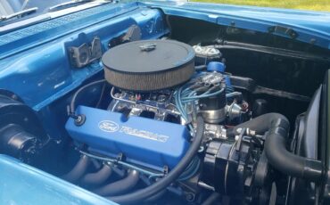 Ford-Custom-1957-Blue-And-White-Blue-And-White-17