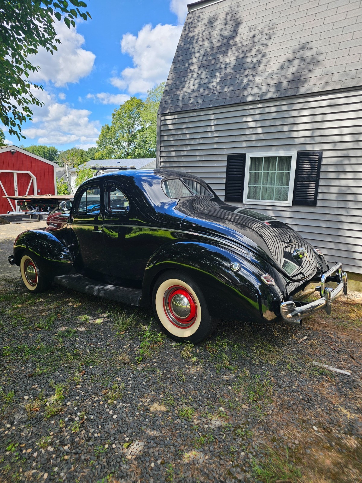 Ford-Custom-Deluxe-Coupe-1940-Coupe-2