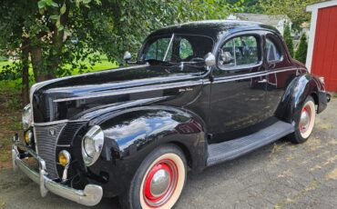 Ford-Custom-Deluxe-Coupe-1940-Coupe