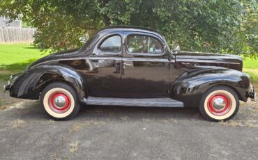 Ford-Custom-Deluxe-Coupe-1940-Coupe-5
