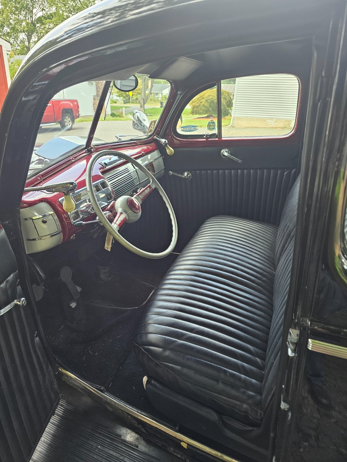 Ford-Custom-Deluxe-Coupe-1940-Coupe-8