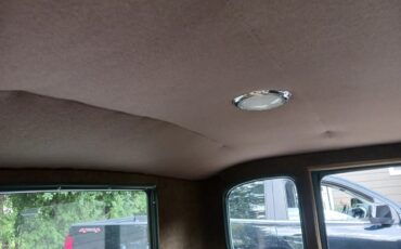 Ford-Deluxe-1931-Elkpoint-Green-Tan-3