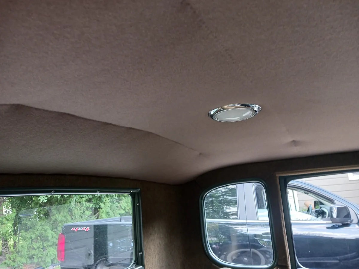 Ford-Deluxe-1931-Elkpoint-Green-Tan-3