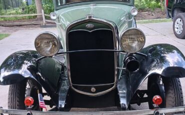 Ford-Deluxe-1931-Elkpoint-Green-Tan