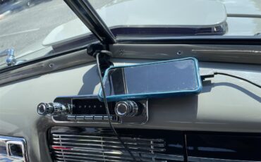 Ford-Deluxe-1940-Black-amp-Gray-Gray-Black-and-Red-17