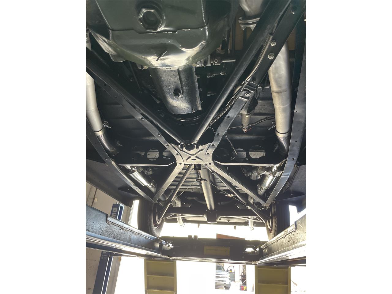 Ford-Deluxe-1940-Black-amp-Gray-Gray-Black-and-Red-20